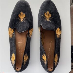 Stubbs& Wootton Bees Flats size 11 in great used condition